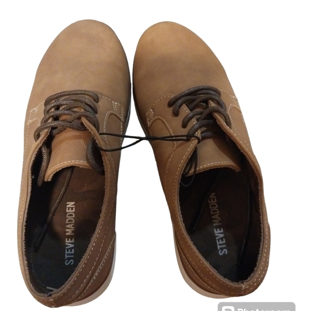Kids Suede shoes size 1 Tennis shoes brown Steve Madden Lace Up Dress Shoes - Picture 2 of 5